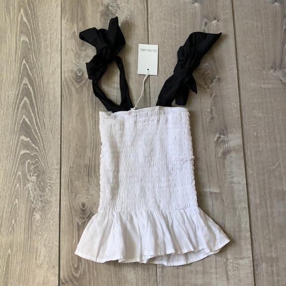 Èss the Label Indi Top NWT - Picture 3 of 4